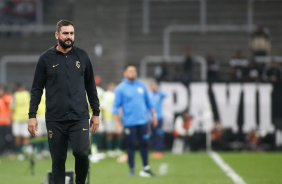 Danilo comandando sua equipe no Brasileiro Sub-20 contra o Palmeiras