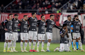 Jogadores do Timo parados durante cobrana de pnaltis