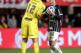 Matas Rojas no jogo contra o Estudiantes