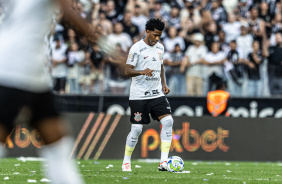 Gil na Neo Qumica Arena durante jogo contra o Palmeiras