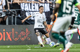 Matas Rojas tentando contra-ataque contra o Palmeiras