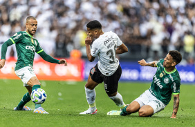 Wesley no jogo contra o Palmeiras pelo Campeonato Brasileiro