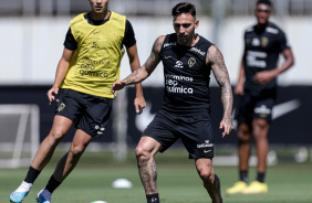 Bahia e Gustavo Silva em treinamento no CT