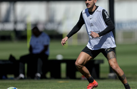 Fbio Santos em ao no treinamento realizado no CT