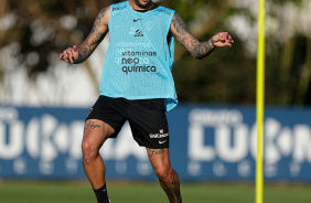 Maycon no treino do Corinthians desta segunda
