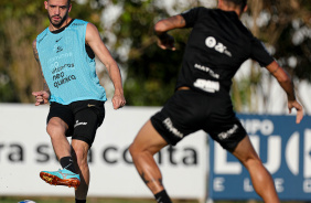 Renato e Caetano treinando nesta segunda-feira