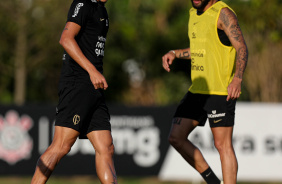 Yuri Alberto e Caetano no treino do Corinthians no CT