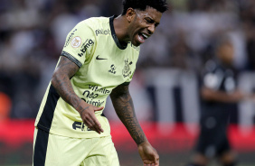 Gil marcou o gol da vitria do Corinthians sobre o Botafogo