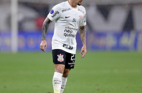 Fagner no jogo entre Corinthians e Fortaleza pela Sul-Americana
