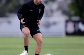 Giuliano no treino do Corinthians desta quinta-feira antes do Majestoso