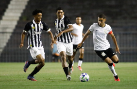 Luiz Gustavo Bahia durante jogo contra o Santos, pelo Brasileiro Sub-17