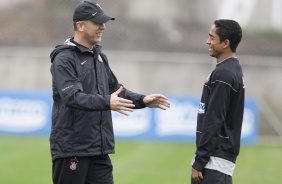 Mano Menezes com Jorge Henrique em 2009