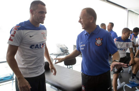 Mano Menezes com Renato Augusto em 2014