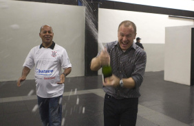 Mano Menezes  comemorando Paulisto de 2009