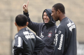 Mano Menezes no treino do Corinthians com Jucilei