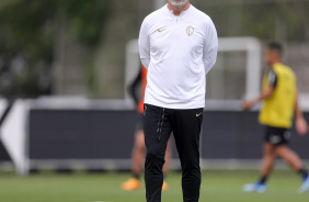 Mano Menezes durante treino do Corinthians no CT Joaquim Grava