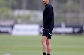 Matheus Arajo durante treino do Corinthians no CT Joaquim Grava