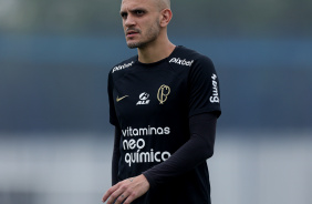 Fbio Santos durante ltimo treino do Corinthians antes do jogo contra o Fortaleza pela Sula