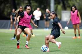 Mariza no combate com Ju Ferreira durante o treino