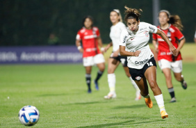 Millene em ao durante jogo do Corinthians na estreia da Libertadores Feminina