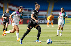 Gabi Portilho no jogo entre Corinthians e Libertad-Limpeo