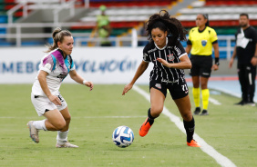 Yasmim no jogo entre Corinthians e Libertad-Limpeo