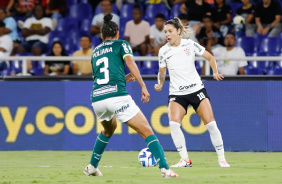 Gabi Zanotti contra marcao do Palmeiras