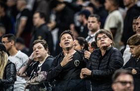 Torcida do Corinthians novamente lotou a Neo Qumica Arena no duelo contra o Athletico-PR