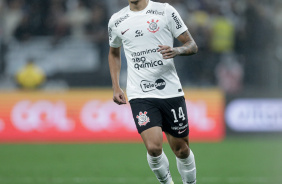 Caetano entrou no segundo tempo do jogo entre Corinthians e Athletico-PR