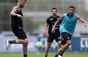 Renato Augusto e Ruan Oliveira durante treinamento no CT Joaquim Grava