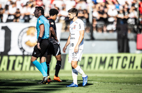 Bruno Mndez em ao na partida contra o Red Bull Bragantino