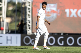 Gil em ao na partida contra o Red Bull Bragantino