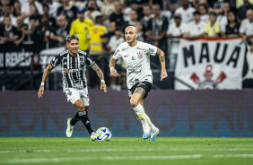 Fbio Santos em ao durante jogo do Corinthians contra o Atltico-MG