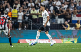 Fausto Vera em campo durante jogo do Corinthians contra o Atltico-MG