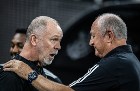 Mano Menezes e Felipo durante jogo do Corinthians contra o Atltico-MG