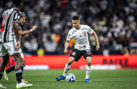 Matheus Arajo em ao durante jogo do Corinthians contra o Atltico-MG