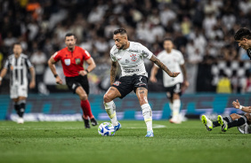 Maycon durante jogo do Corinthians contra o Atltico-MG