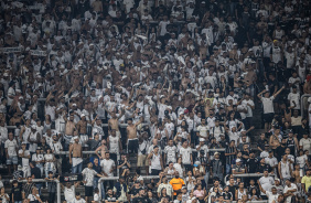 Torcida do Corinthians marcando presena no jogo contra o Atltico-MG