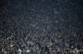 Torcida do Corinthians presente no jogo contra o Atltico-MG