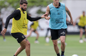 Yuri Alberto e Gabriel Moscardo participando de treino