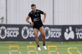 ngel Romero em ao no treinamento do Corinthians