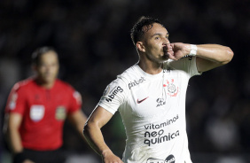 Giovane marcou o primeiro gol dele como profissional no jogo contra o Vasco