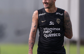 Fbio Santos durante treino do Corinthians no CT Joaquim Grava