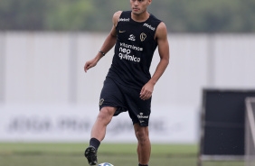 Fausto Vera durante treino do Corinthians no CT Joaquim Grava