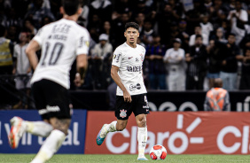 Caetano foi titular contra o Guarani