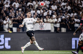 Matas Rojas em campo durante jogo do Corinthians contra o So Paulo