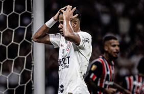 Wesley durante jogo do Corinthians contra o So Paulo