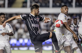Romero em ação contra o Santos pelo Paulista