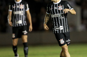 Rodrigo Garro com a bola