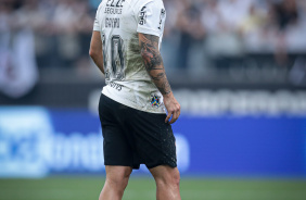 Rodrigo Garro em empate do Corinthians na estreia do Brasileiro
